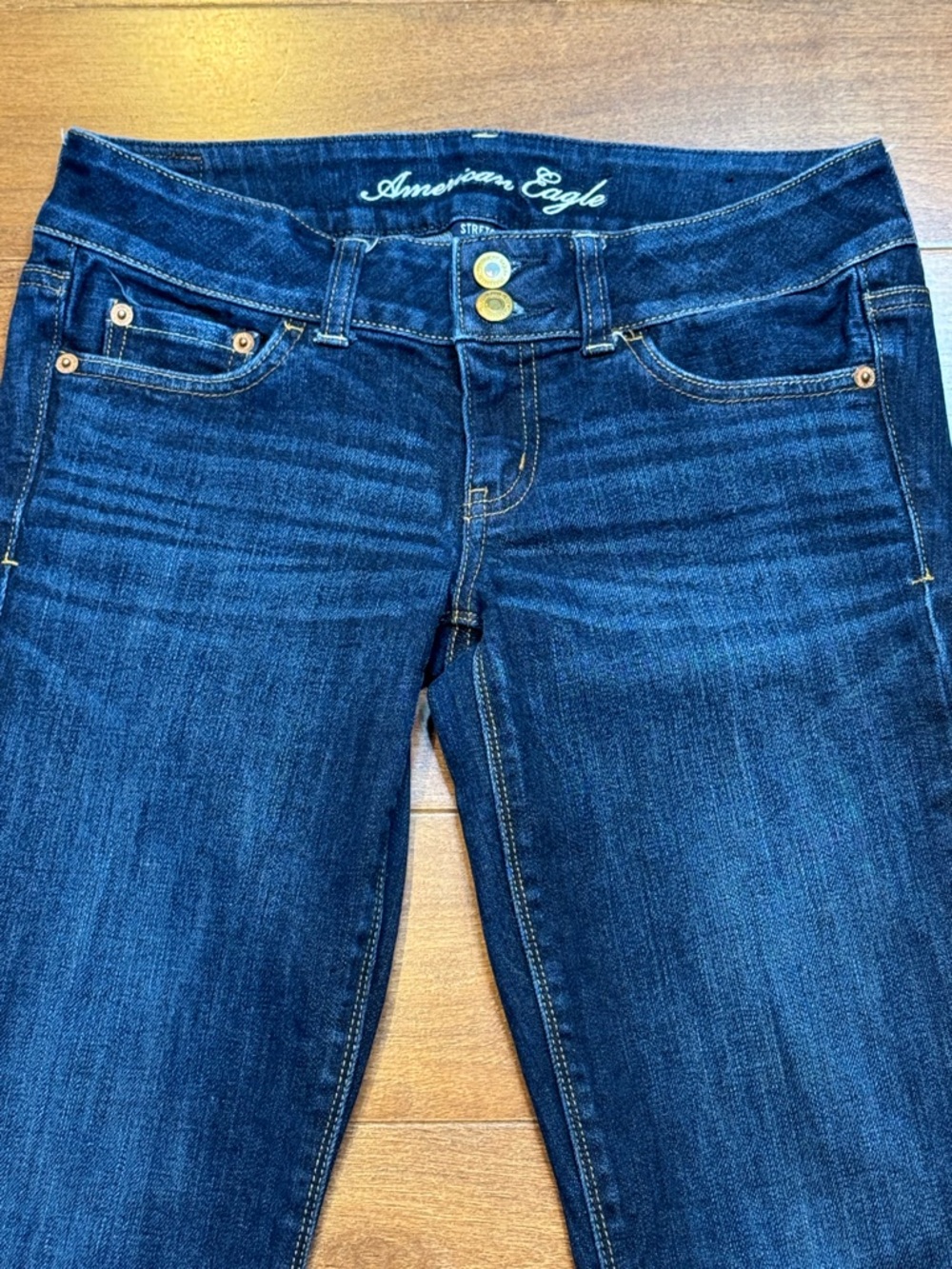 AMERICAN EAGLE Artist Women's Dark Blue Flare Jeans - Picture 2 of 7